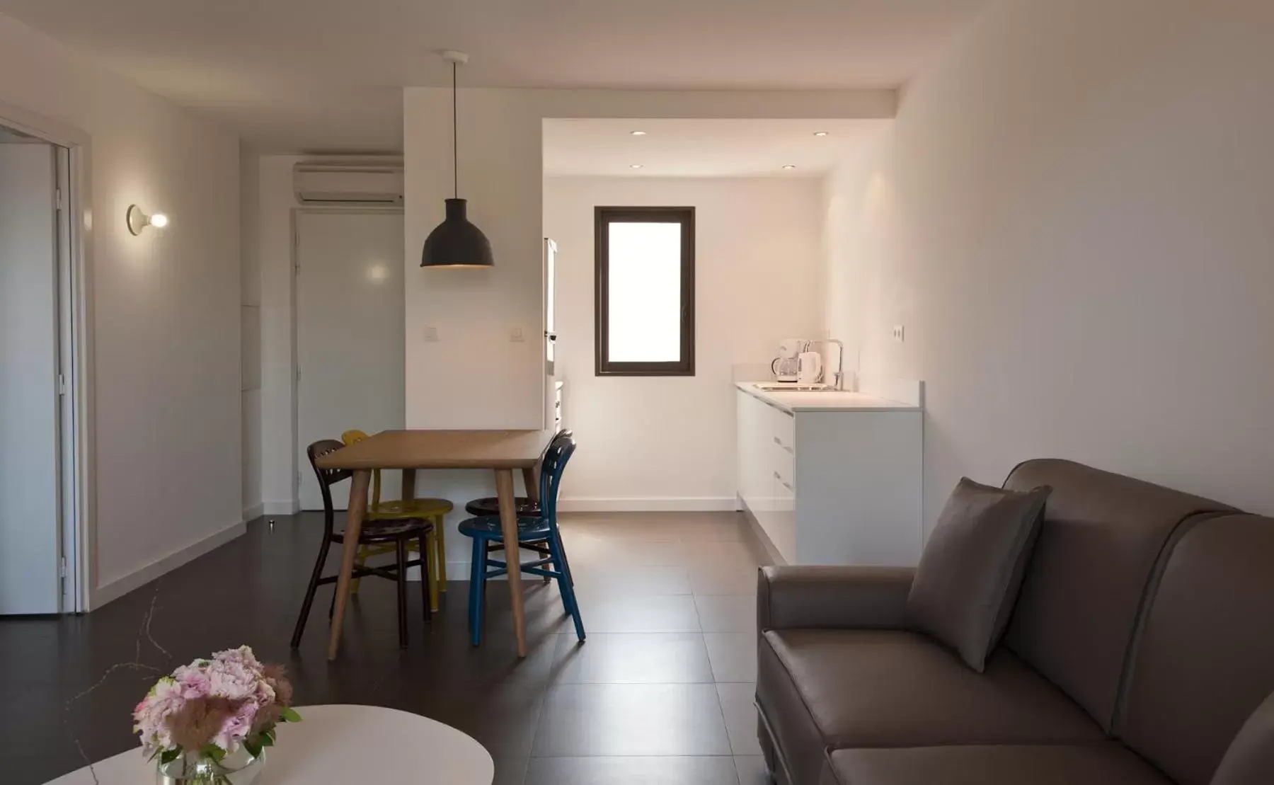 Kitchen or kitchenette in Résidence Hôtelière Alcyon